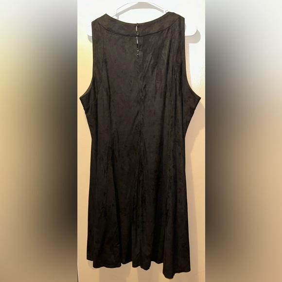 ASHLEY STEWART Women’s 22/24 Black Sleeveless Metallic Studded Fit & Flare Dress - Picture 6 of 7